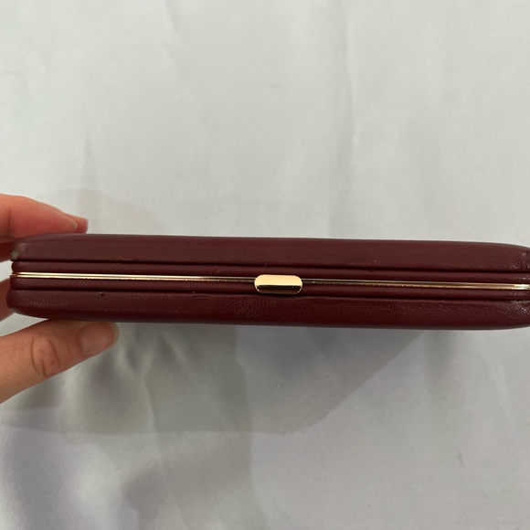 BOBBI BROWN maroon brush makeup case - Picture 10 of 10